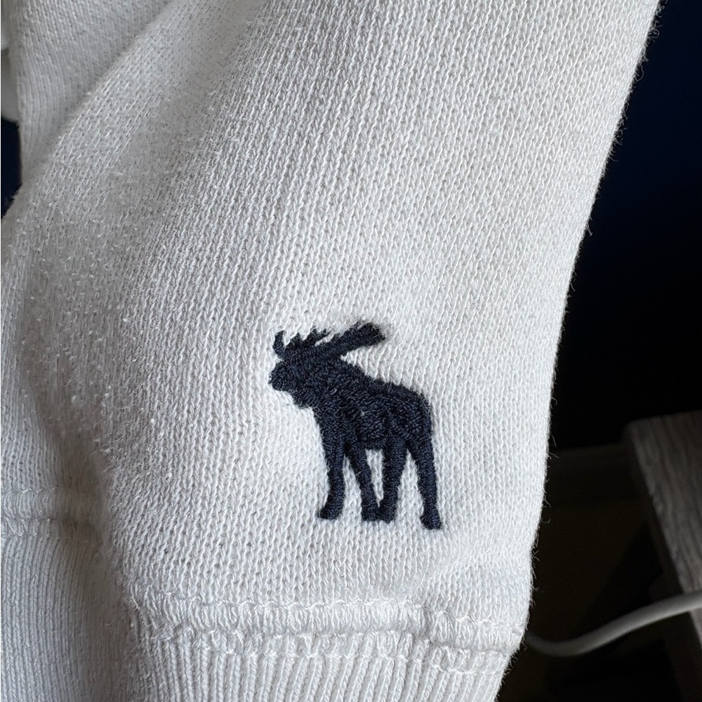 Abercrombie & Fitch White Sweatshirt Classic Pullover - Picture 5 of 6